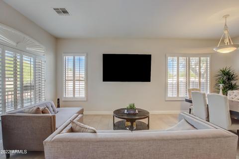 5051 E Robin Ln, Phoenix, AZ 85054 photo 6