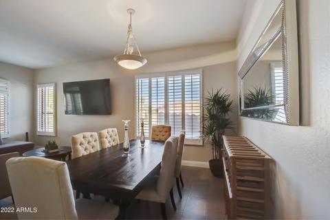 5051 E Robin Ln, Phoenix, AZ 85054 photo 9