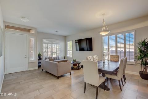 5051 E Robin Ln, Phoenix, AZ 85054 photo 8