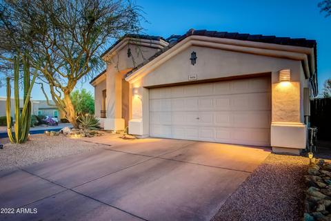 5051 E Robin Ln, Phoenix, AZ 85054 photo 4