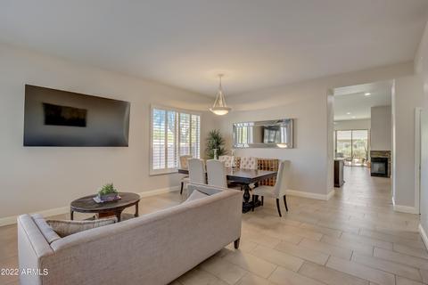 5051 E Robin Ln, Phoenix, AZ 85054 photo 5
