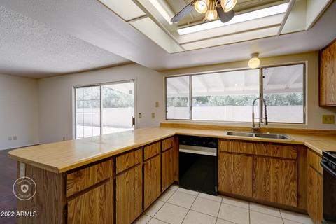 2530 E John Cabot Rd, Phoenix, AZ 85032 photo 10