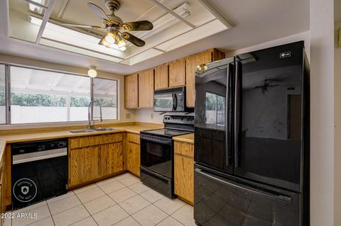 2530 E John Cabot Rd, Phoenix, AZ 85032 photo 9