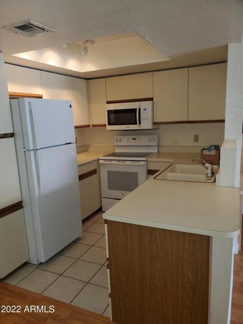 1820 E Morten Ave #106, Phoenix, AZ 85020 photo 12