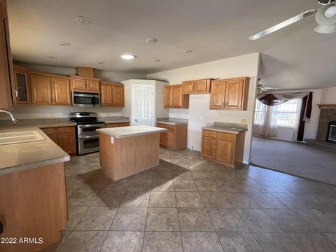 2385 E Thompson Ave, Kingman, AZ 86409 photo 3