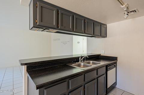 2228 E Campbell Ave #127, Phoenix, AZ 85016 photo 8