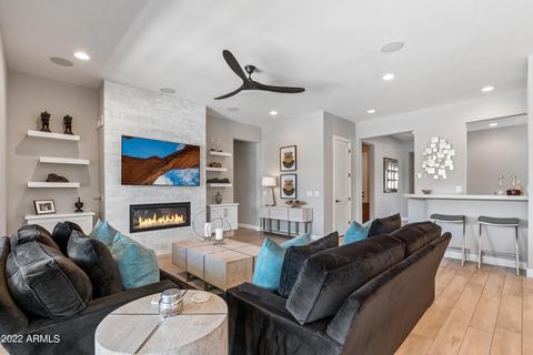 2852 E Donald Dr, Phoenix, AZ 85050 photo 5