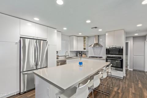 202 E Griswold Rd, Phoenix, AZ 85020 photo 8