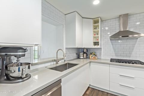 202 E Griswold Rd, Phoenix, AZ 85020 photo 12