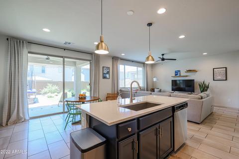 3121 E Louise Dr, Phoenix, AZ 85050 photo 10