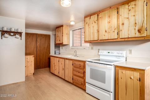 2040 Rendezvous Pine Dr, Overgaard, AZ 85933 photo 9