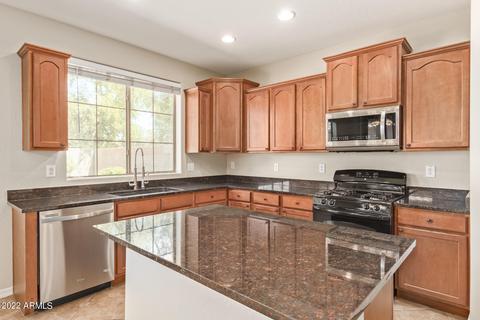3971 S Vineyard Ct, Gilbert, AZ 85297 photo 11