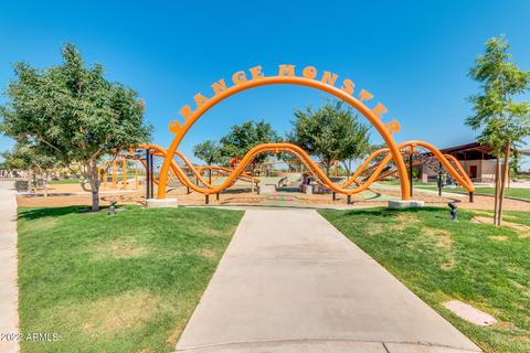 9725 E Radioactive Dr, Mesa, AZ 85212 photo 3