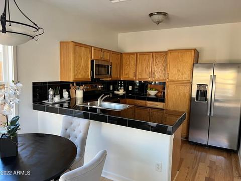 4054 E Abraham Ln, Phoenix, AZ 85050 photo 13