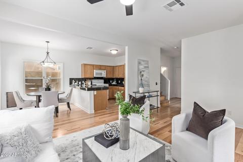 4054 E Abraham Ln, Phoenix, AZ 85050 photo 6