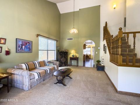 455 E Meadows Ln, Gilbert, AZ 85234 photo 3
