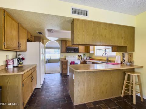 455 E Meadows Ln, Gilbert, AZ 85234 photo 5