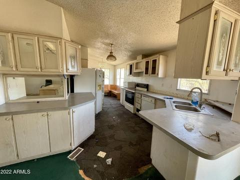 926 E 4th Ave, Apache Junction, AZ 85119 photo 13