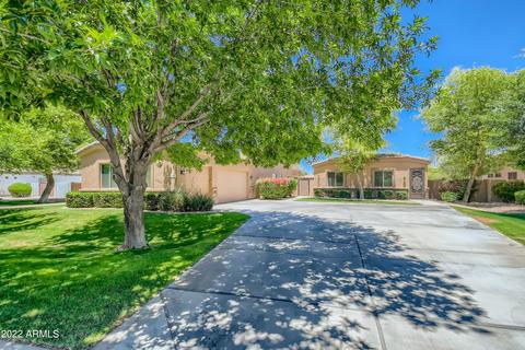 2810 E Desert Ln, Phoenix, AZ 85042 photo 2