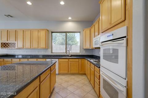 2604 W Summerside Rd, Phoenix, AZ 85041 photo 11