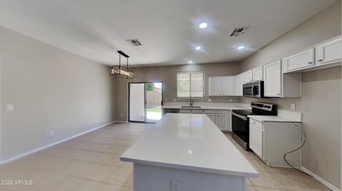 3727 E Sebastian Ln, Gilbert, AZ 85297 photo 6