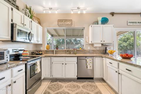4145 E Morrow Dr, Phoenix, AZ 85050 photo 12