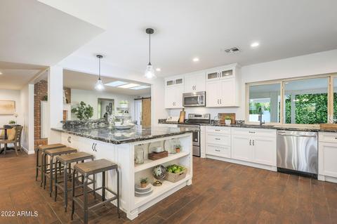 5071 N 38th Pl, Phoenix, AZ 85018 photo 9