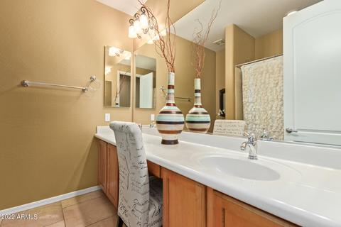 3954 E Waller Ln, Phoenix, AZ 85050 photo 18