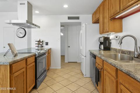 13243 N 41st Pl, Phoenix, AZ 85032 photo 9
