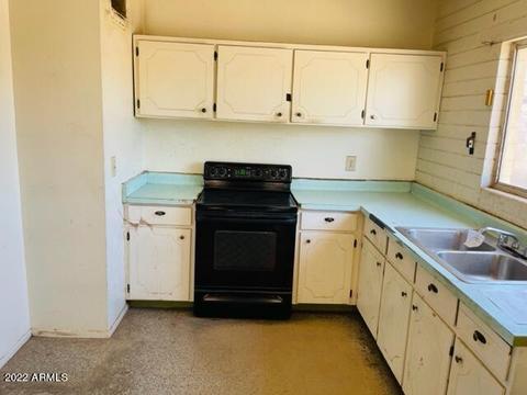 933 E Carson Rd, Phoenix, AZ 85042 photo 4