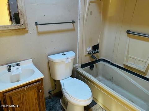 933 E Carson Rd, Phoenix, AZ 85042 photo 9