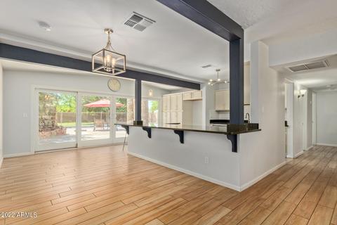 3215 E Weldon Ave, Phoenix, AZ 85018 photo 9