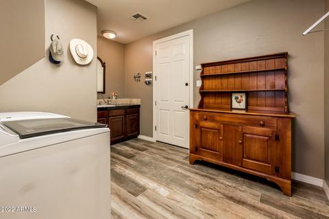 1724 E Maddock Rd, Phoenix, AZ 85086 photo 47