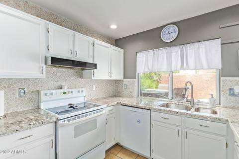 3832 E Kent Dr, Phoenix, AZ 85044 photo 10