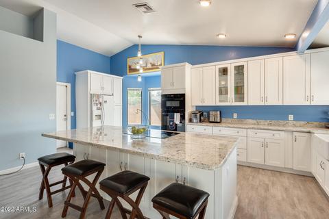 11002 N 54th Dr, Glendale, AZ 85304 photo 3