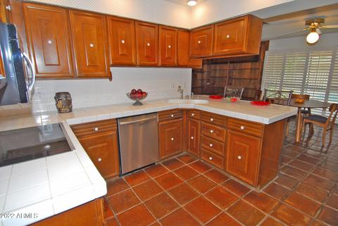 2032 E Laguna Dr, Tempe, AZ 85282 photo 5