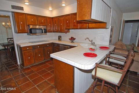 2032 E Laguna Dr, Tempe, AZ 85282 photo 3