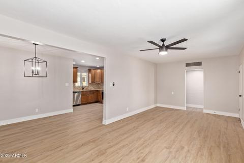 2011 W Earll Dr, Phoenix, AZ 85015 photo 3