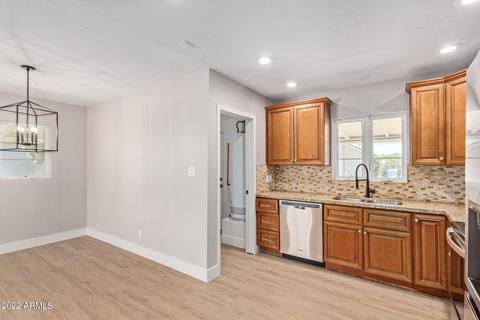 2011 W Earll Dr, Phoenix, AZ 85015 photo 7