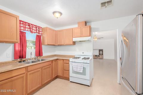 7214 N 55th Dr, Glendale, AZ 85301 photo 11