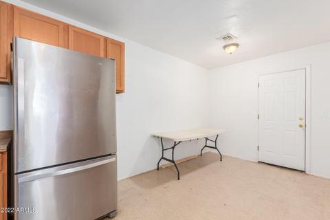 7214 N 55th Dr, Glendale, AZ 85301 photo 10