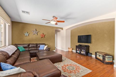 475 E Mary Ln, Gilbert, AZ 85295 photo 8