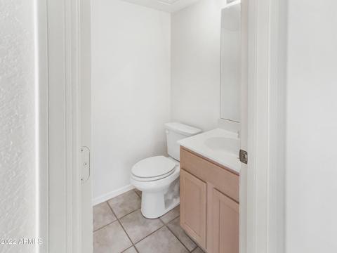 3933 E Kimberly Way, Phoenix, AZ 85050 photo 9