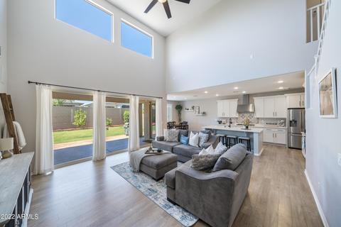 9952 E Satellite Dr, Mesa, AZ 85212 photo 3