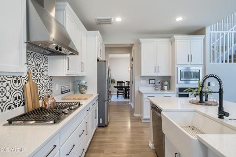 9952 E Satellite Dr, Mesa, AZ 85212 photo 8