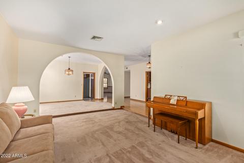 6914 S Clark Dr, Tempe, AZ 85283 photo 5