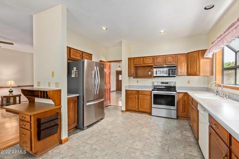 6914 S Clark Dr, Tempe, AZ 85283 photo 9