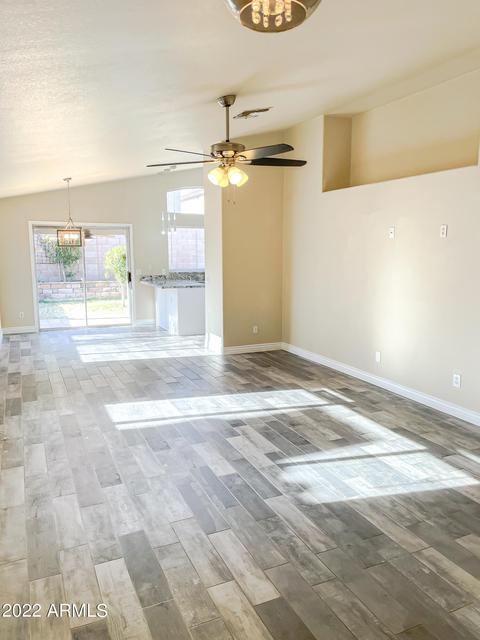 3916 E Morrow Dr, Phoenix, AZ 85050 photo 3