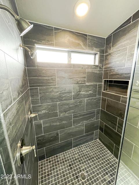 3916 E Morrow Dr, Phoenix, AZ 85050 photo 11