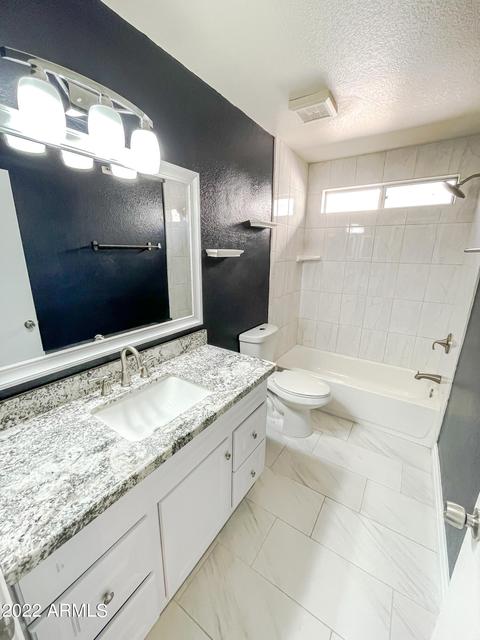 3916 E Morrow Dr, Phoenix, AZ 85050 photo 12